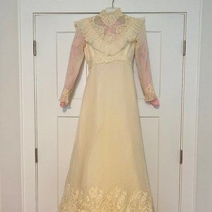 1970s Vintage Wedding Dress